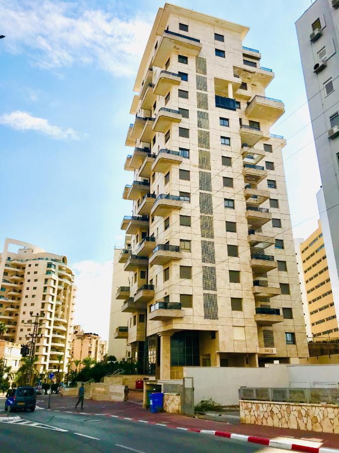 King David Apartment Netanya Exteriör bild